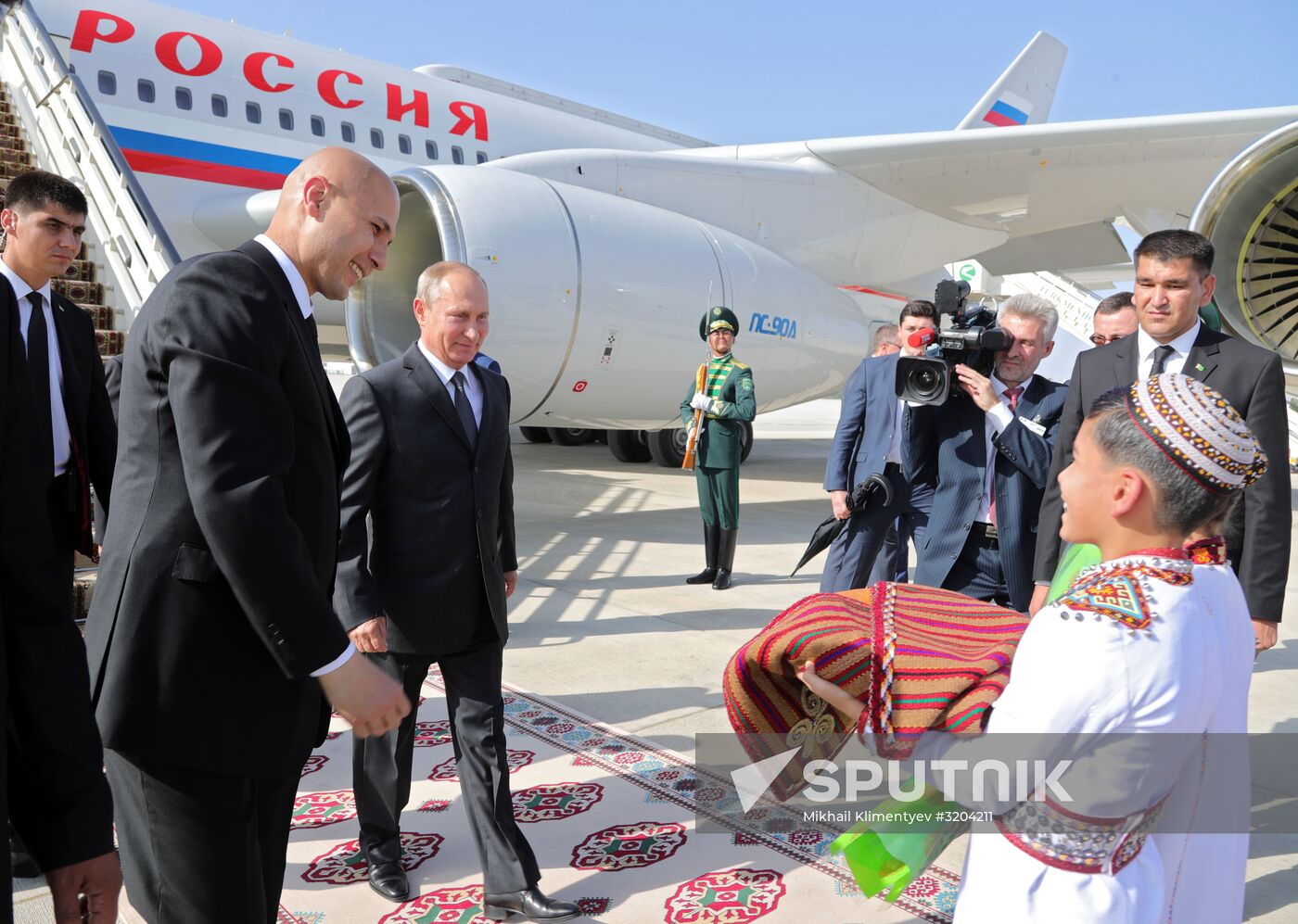 Russian President Vladimir Putin visits Turkmenistan