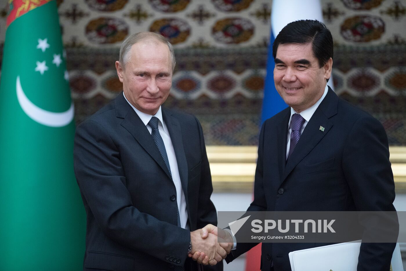 Russian President Vladimir Putin visits Turkmenistan