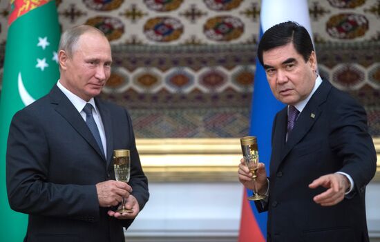 Russian President Vladimir Putin visits Turkmenistan