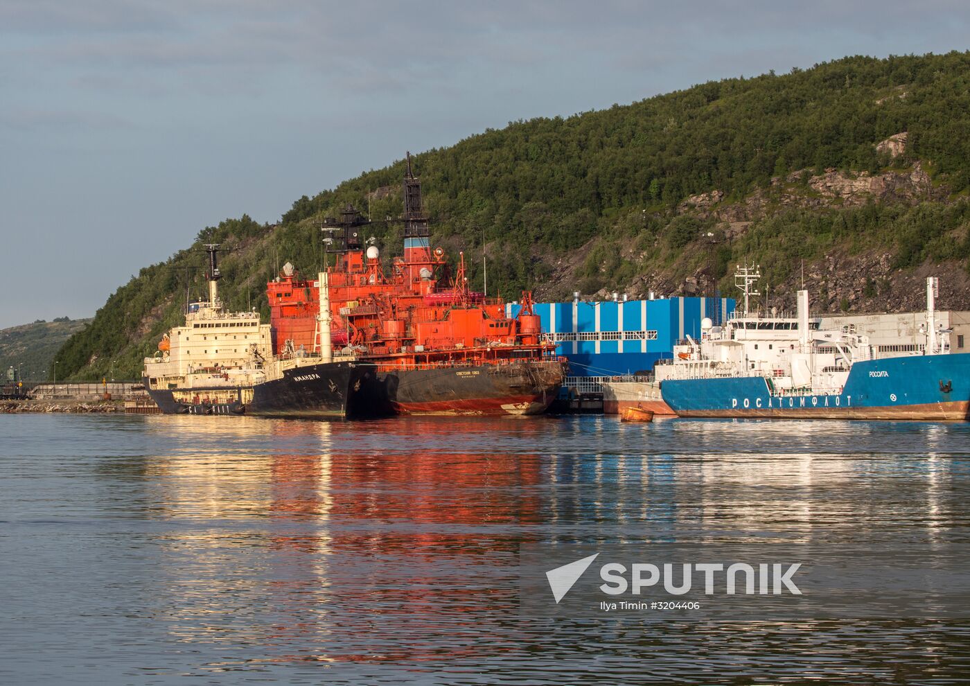 Ships in Kola Gulf
