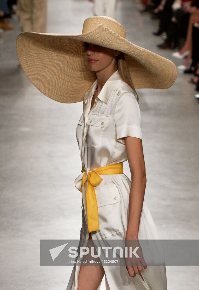 Valentin Yudashkin's new collection at Paris Fashion Week