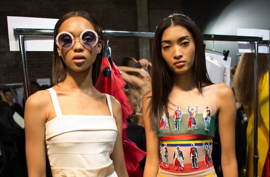 Valentin Yudashkin's new collection at Paris Fashion Week