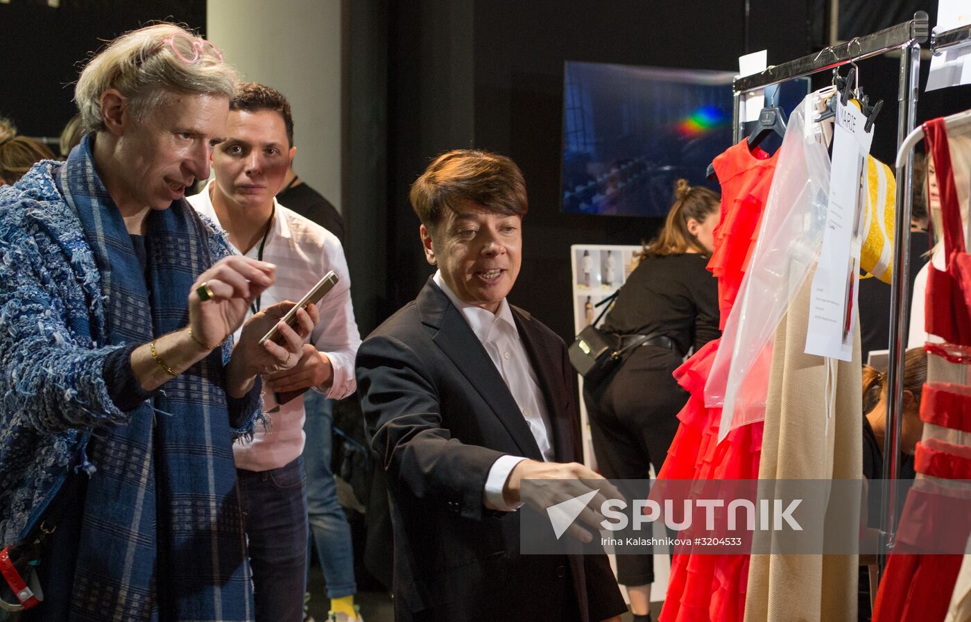 Valentin Yudashkin's new collection at Paris Fashion Week