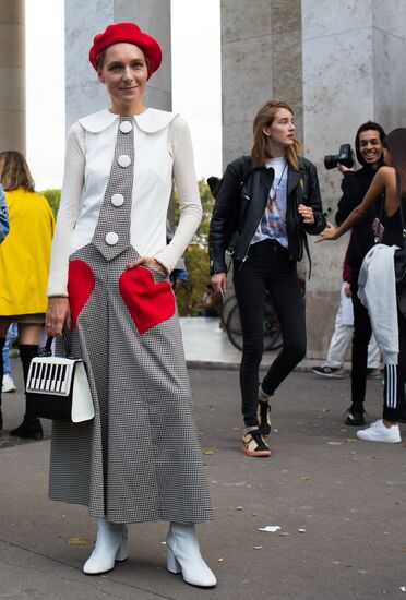 Valentin Yudashkin's new collection at Paris Fashion Week