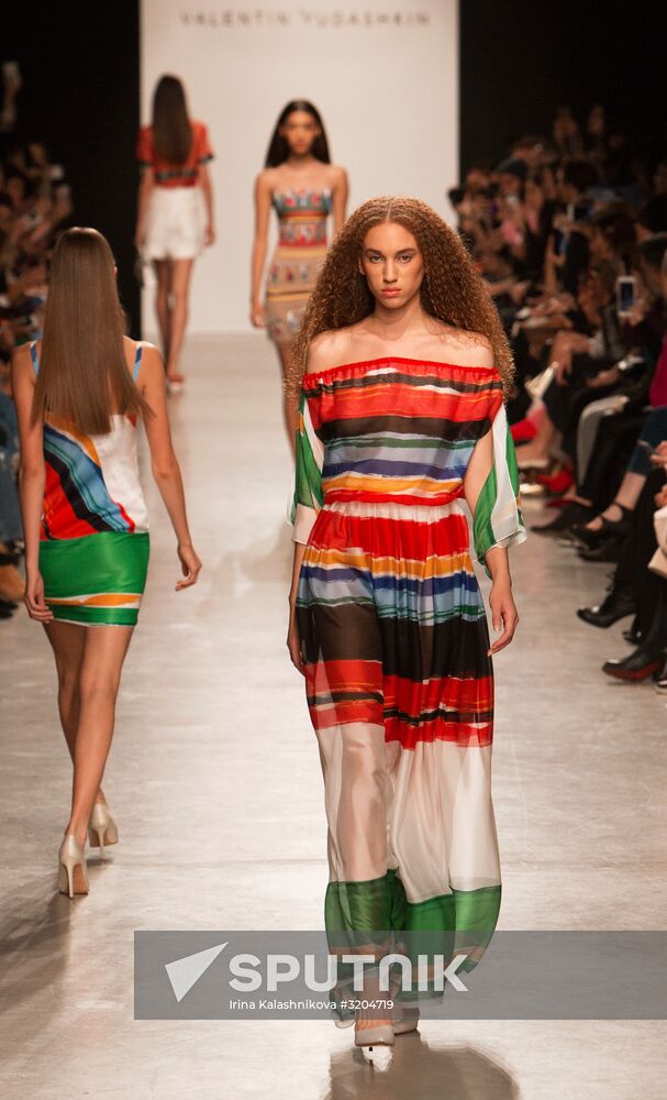 Valentin Yudashkin's new collection at Paris Fashion Week