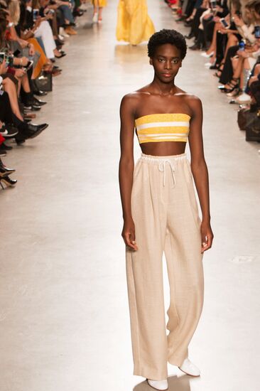 Valentin Yudashkin's new collection at Paris Fashion Week