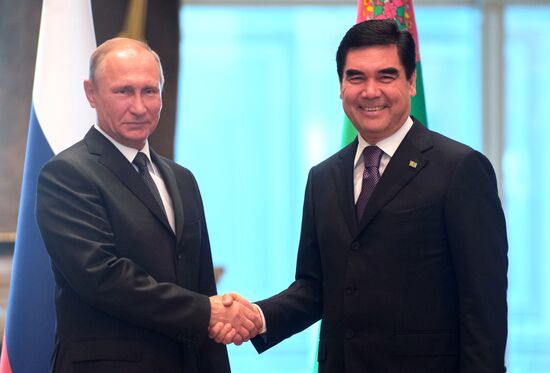 Russian President Vladimir Putin visits Turkmenistan