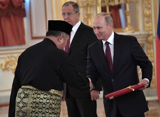 President Vladimir Putin receives credentials of 20 foreign ambassadors