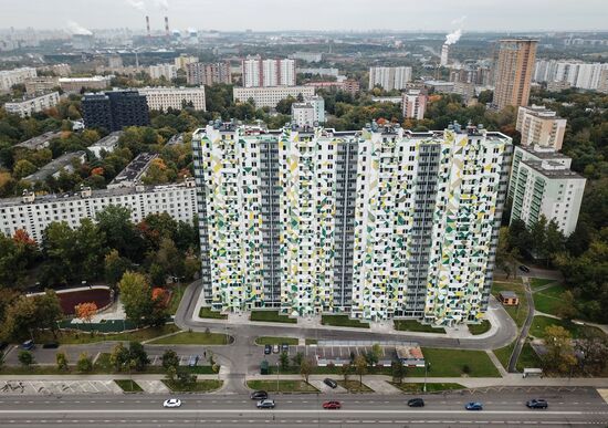 First houses for participants in relocation program