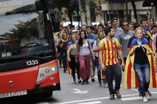 General strike in Barcelona in support of Catalan independence referendum