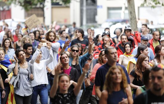 General strike in Barcelona in support of Catalan independence referendum
