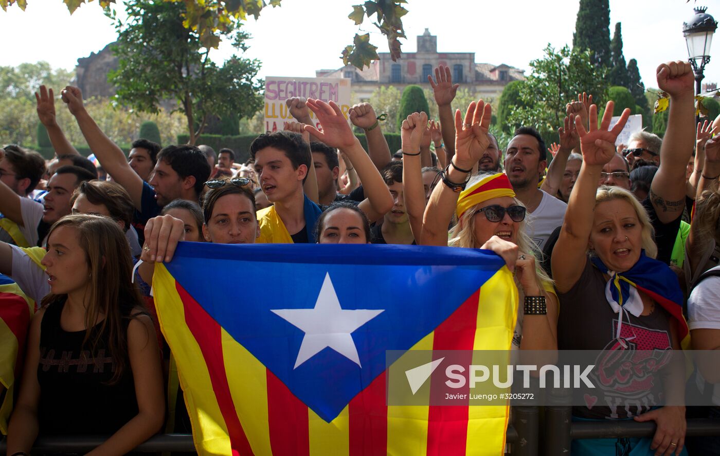 General strike in Barcelona in support of Catalan independence referendum