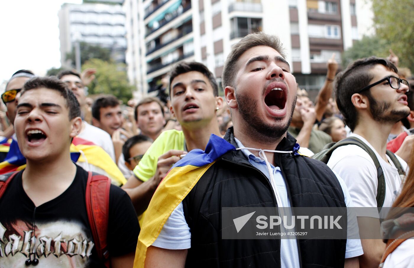 General strike in Barcelona in support of Catalan independence referendum