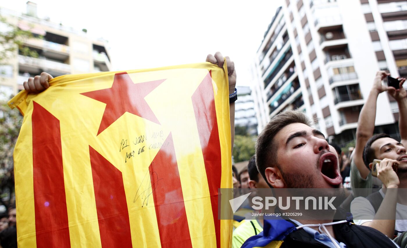 General strike in Barcelona in support of Catalan independence referendum