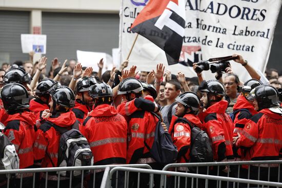 General strike in Barcelona in support of Catalan independence referendum