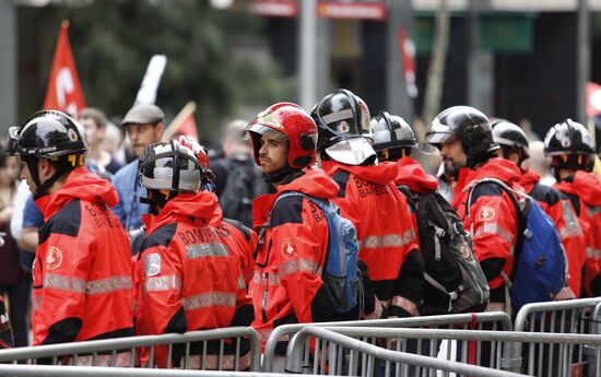 General strike in Barcelona in support of Catalan independence referendum