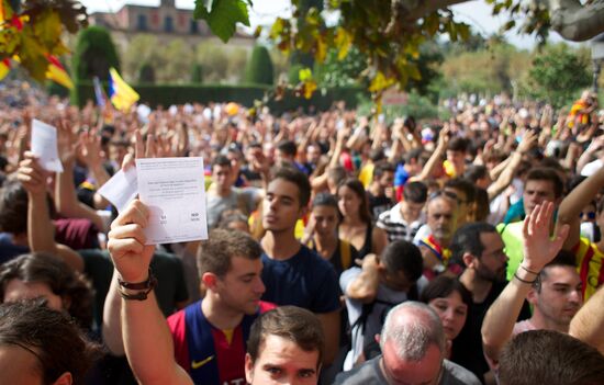 General strike in Barcelona in support of Catalan independence referendum
