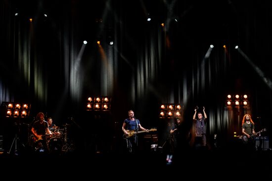 Sting gives concert in Moscow