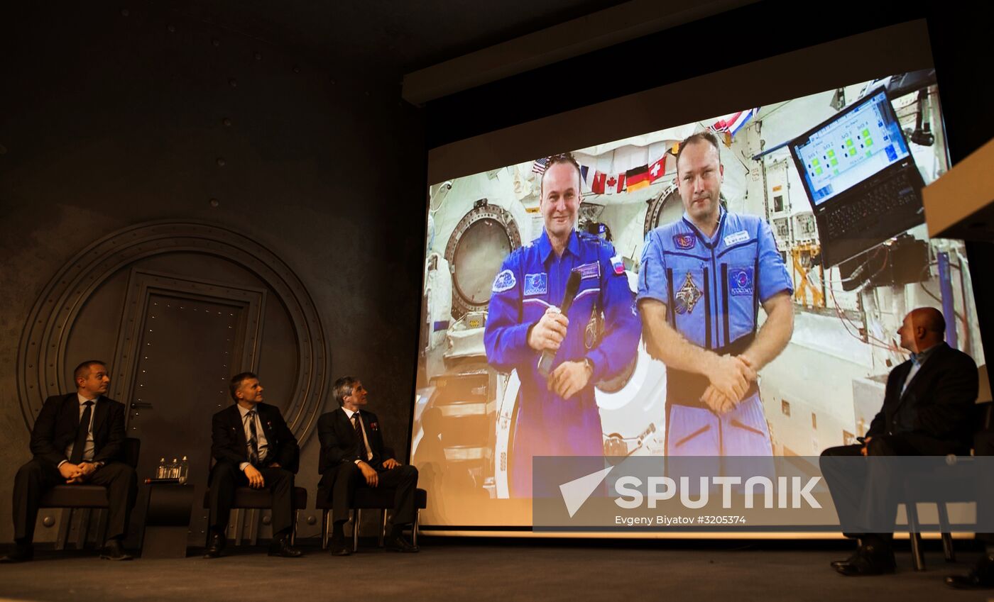 Presentation of first 360 degree video from outer space