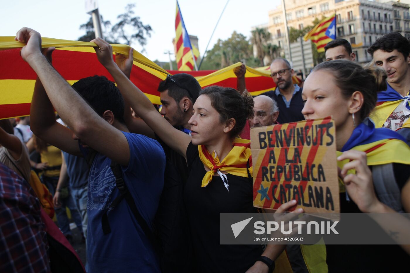 General strike in Barcelona in support of Catalan independence referendum