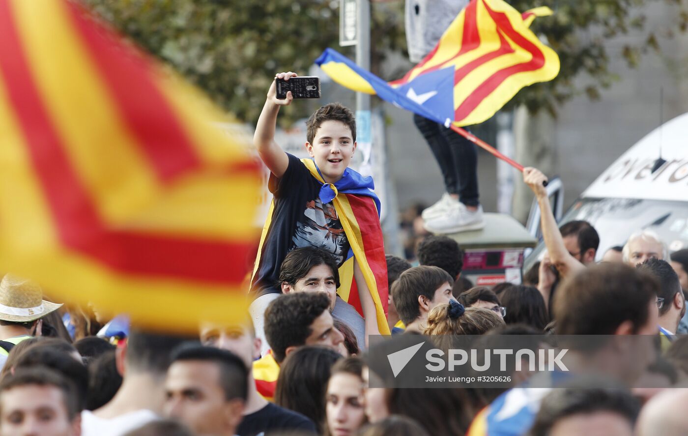 General strike in Barcelona in support of Catalan independence referendum