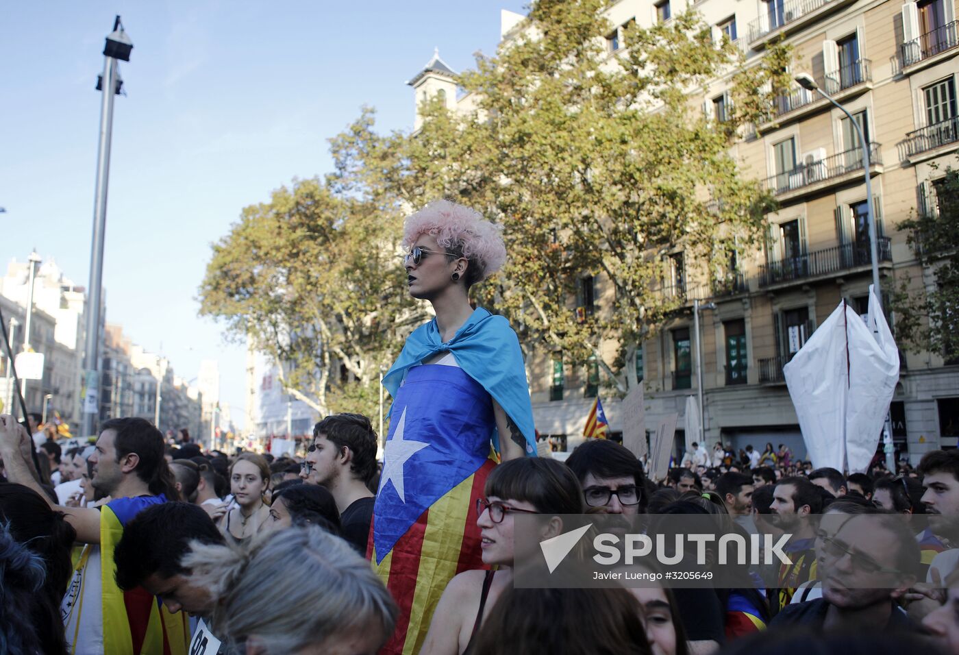 General strike in Barcelona in support of Catalan independence referendum