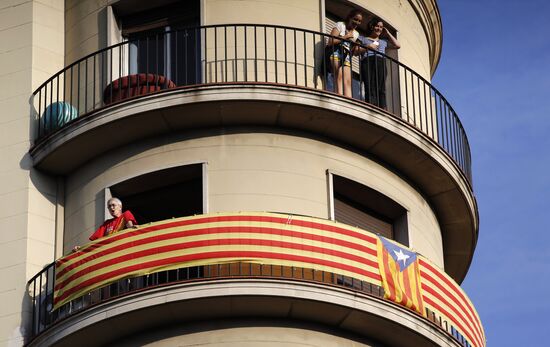 General strike in Barcelona in support of Catalan independence referendum