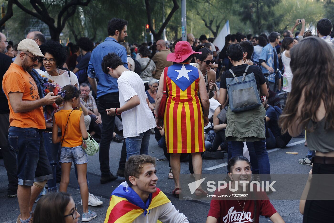 General strike in Barcelona in support of Catalan independence referendum