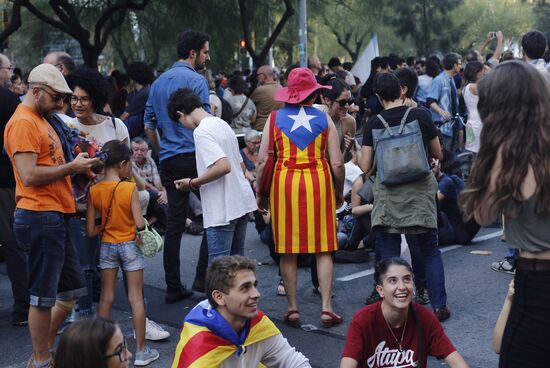 General strike in Barcelona in support of Catalan independence referendum