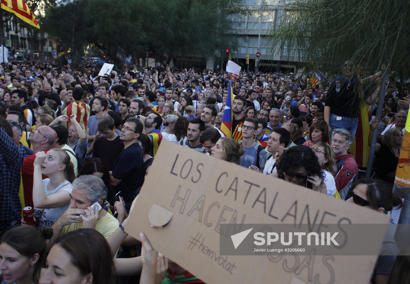 General strike in Barcelona in support of Catalan independence referendum