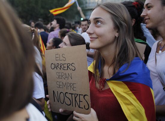 General strike in Barcelona in support of Catalan independence referendum
