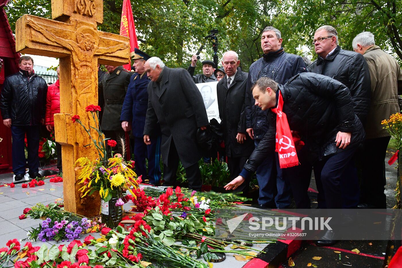 Observing 24th anniversary of tragic events in Moscow