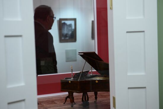 Celebration of the Pushkin State Museum's 60th anniversary