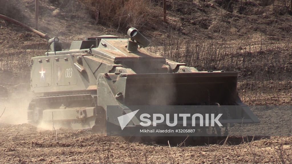 Demining efforts in Deir ez-Zor
