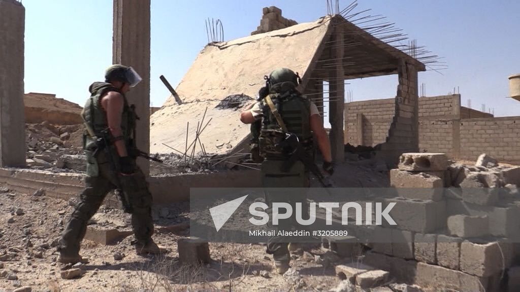 Demining efforts in Deir ez-Zor