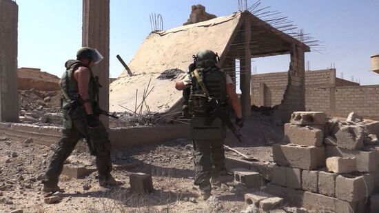 Demining efforts in Deir ez-Zor