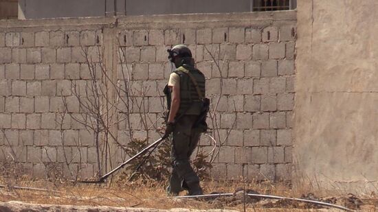 Demining efforts in Deir ez-Zor