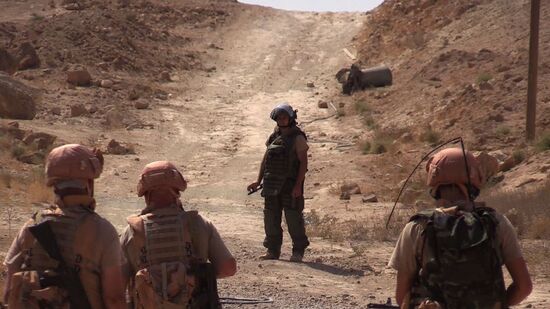 Demining efforts in Deir ez-Zor