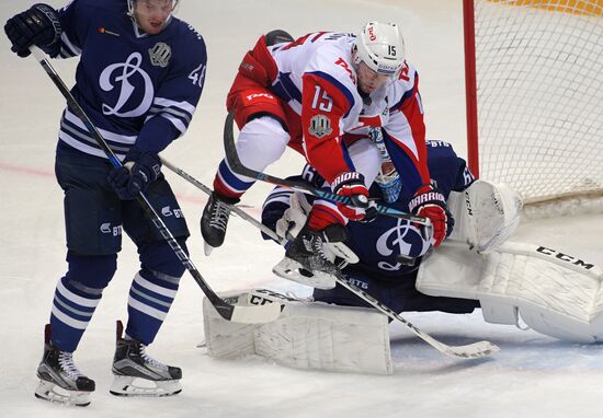 Kontinental Hockey League. Dynamo Moscow vs. Lokomotiv