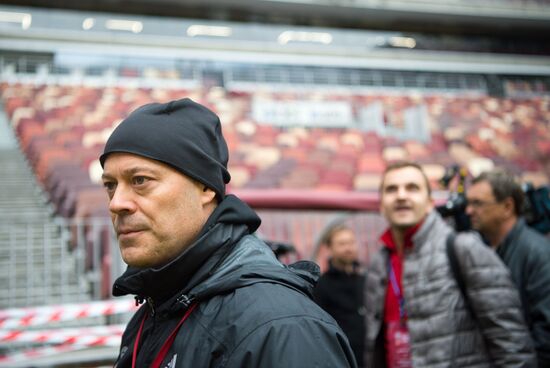 FIFA delegation and Rossiya 2018 Organizing Committee inspect Luzhniki Stadium