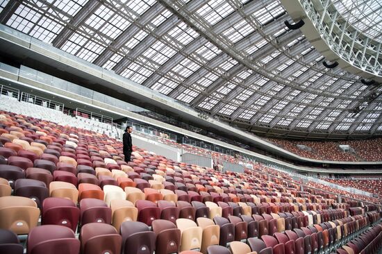 FIFA delegation and Rossiya 2018 Organizing Committee inspect Luzhniki Stadium