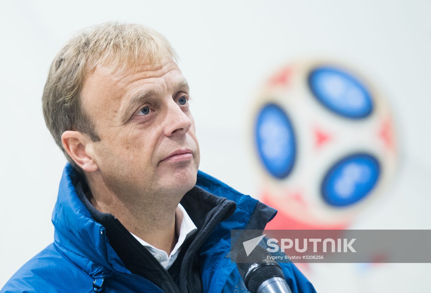 FIFA delegation and Rossiya 2018 Organizing Committee inspect Luzhniki Stadium