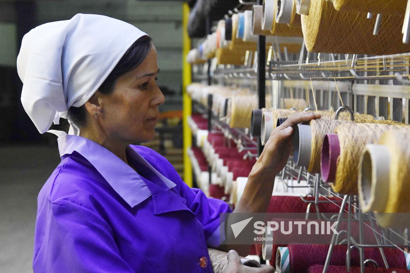 Carpet manufacturing in Tajikistan