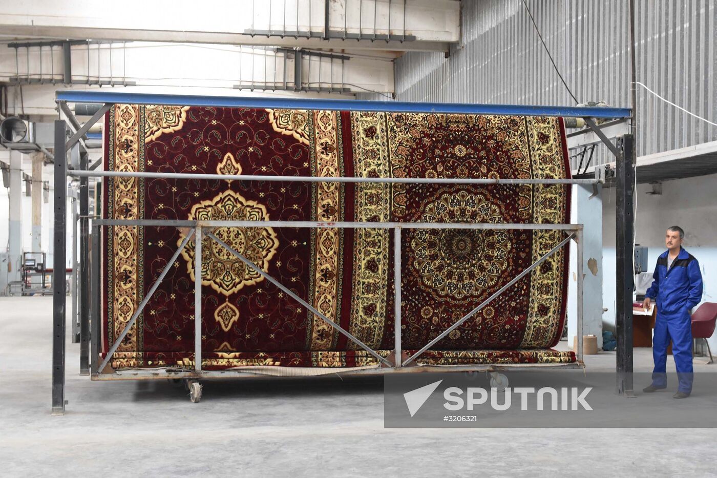 Carpet manufacturing in Tajikistan