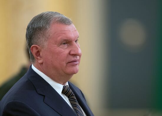 Russian President Vladimir Putin's talks with King Salman bin Abdulaziz Al Saud of Saudi Arabia