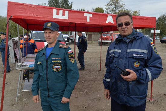 EMERCOM holds drill in Rostov-on-Don
