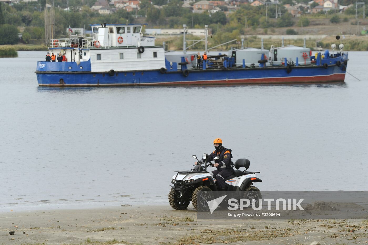 EMERCOM holds drill in Rostov-on-Don