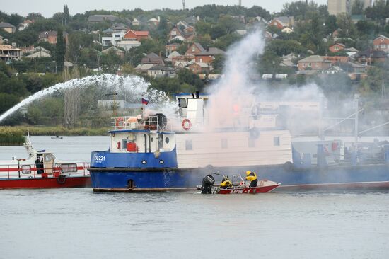 EMERCOM holds drill in Rostov-on-Don