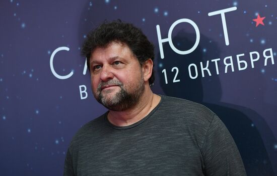 First run of movie "Salyut-7"