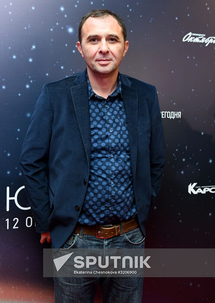 First run of movie "Salyut-7"